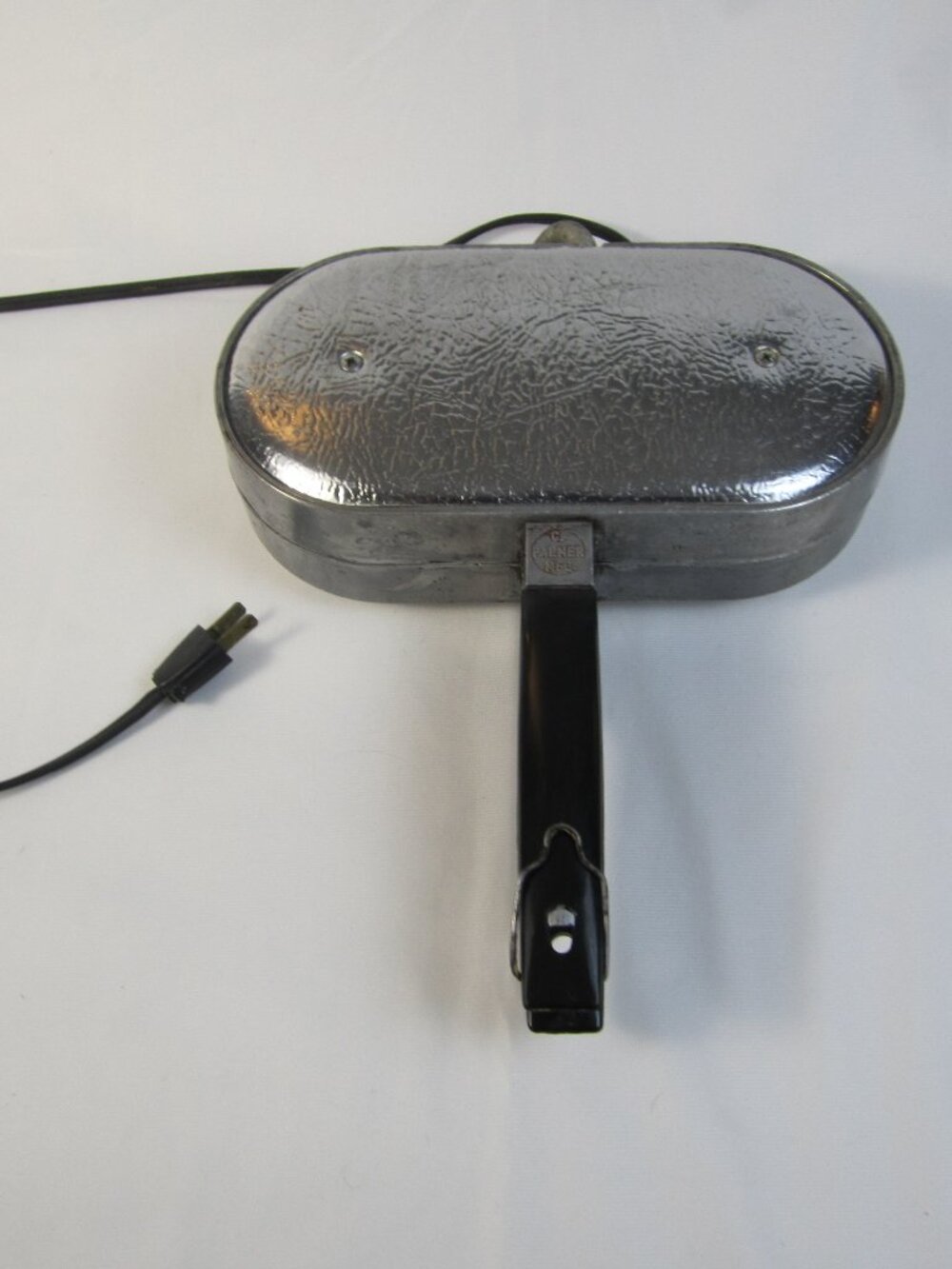 C. Palmer Mfg. Electric Italian Pizzelle Waffle Maker Baker Model 1000 800W